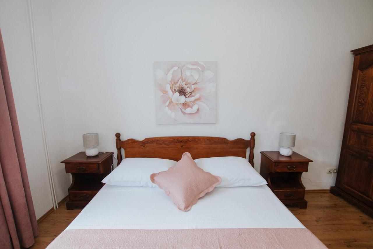 Apartment Deni سولين المظهر الخارجي الصورة