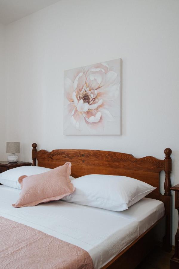 Apartment Deni سولين المظهر الخارجي الصورة