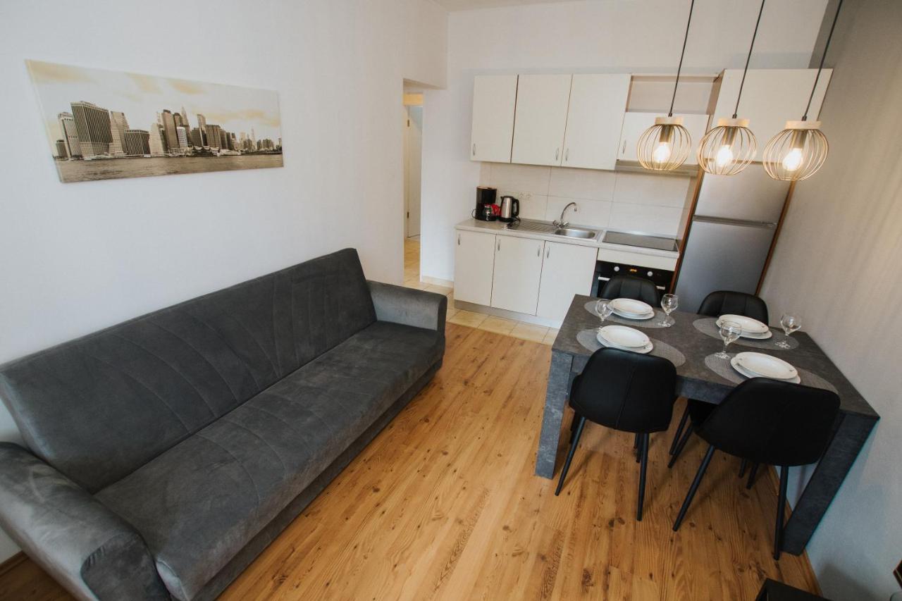 Apartment Deni سولين المظهر الخارجي الصورة