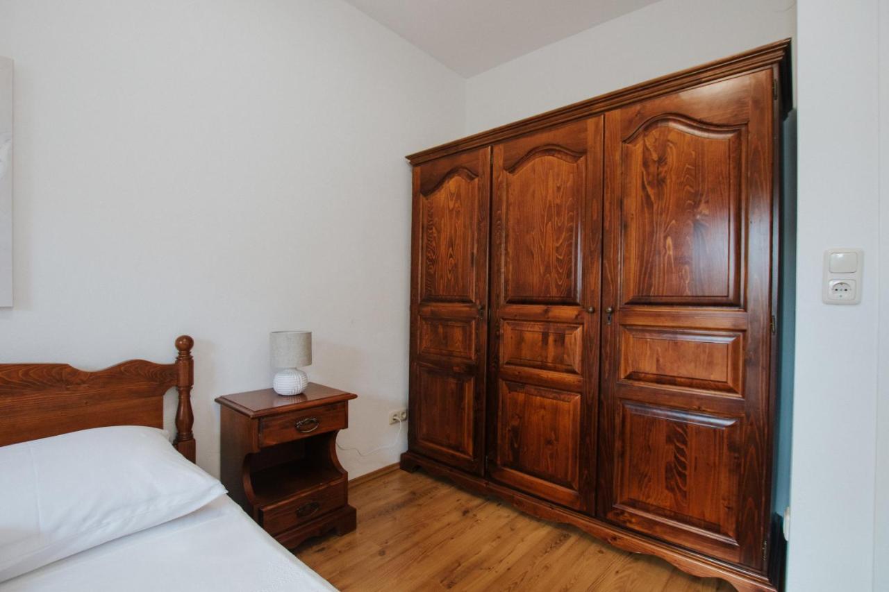 Apartment Deni سولين المظهر الخارجي الصورة