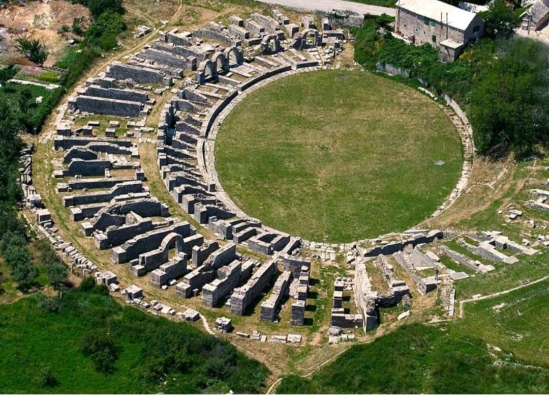 Apartment Deni سولين المظهر الخارجي الصورة